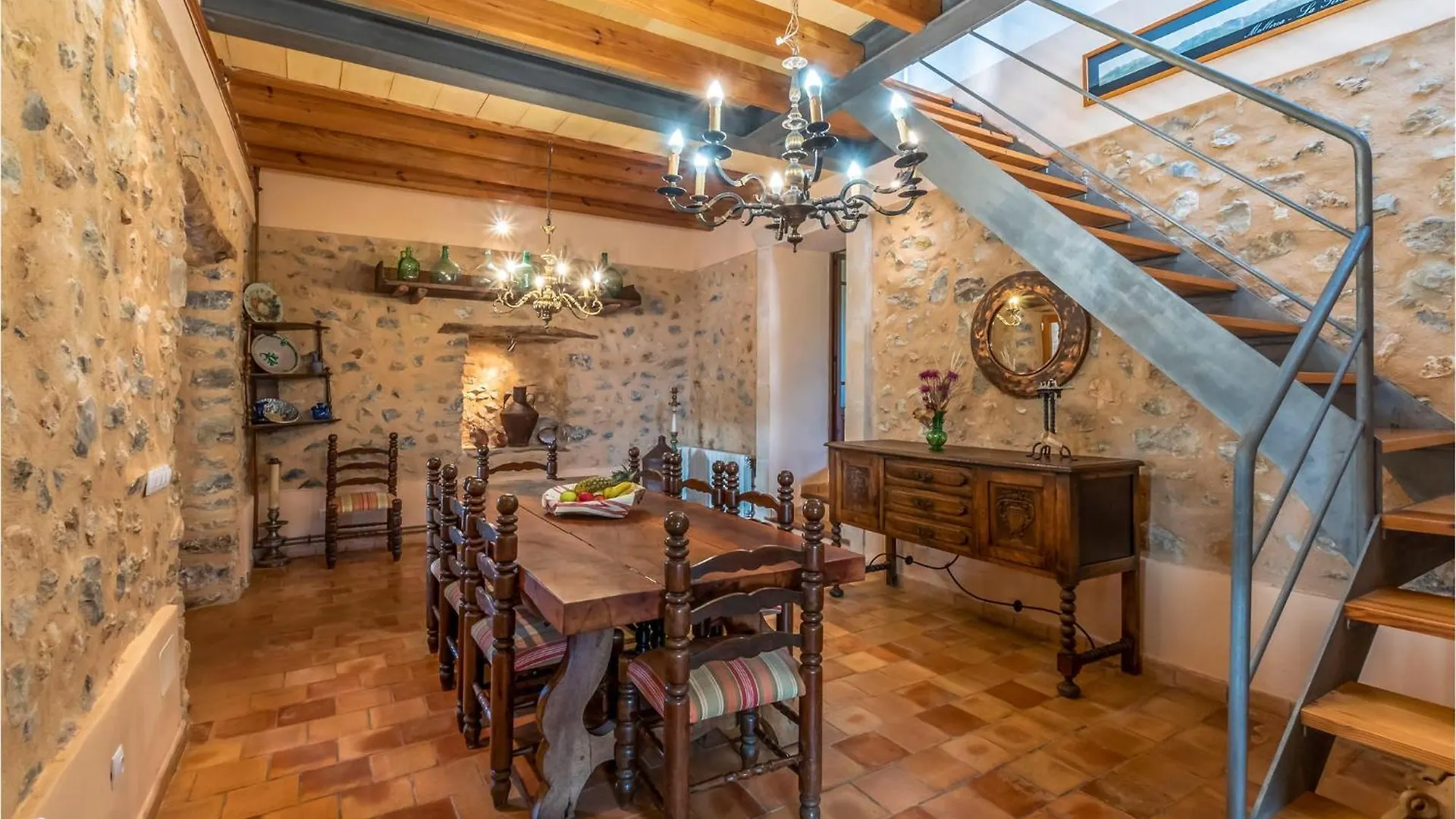 Cozy Home In Alaro Spain